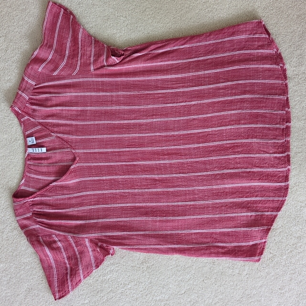 Elle Top Red Flutter Sleeve Lightweight Rayon